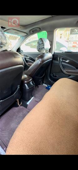 هيونداي أزيرا